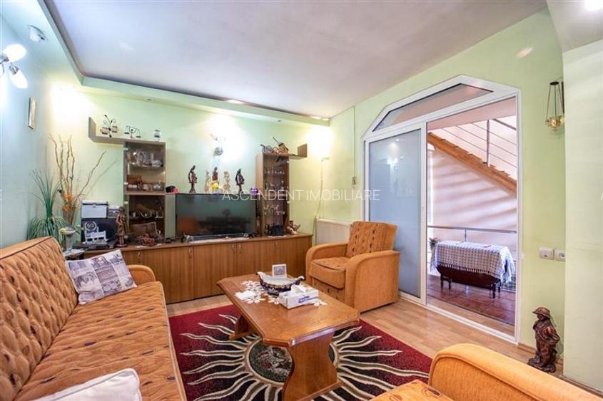 Pe incantare florala, casa cu 5 camere, curte individuala - Central, Brasov - 5