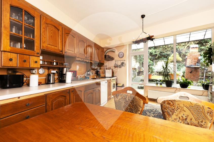 Casa tip boutique de inchiriat &acirc; Brasov, Zona Schei - 3