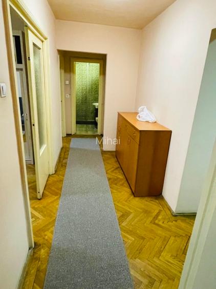 Inchiriez apartament 3 camere, decomandat, ultracentral, etaj 3/10, Bd. Magheru  - 7