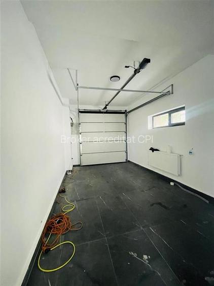 INCHIRIERE VILA 5 camere LUX cu piscina in Zona Erou  Iancu Nicolae - 21