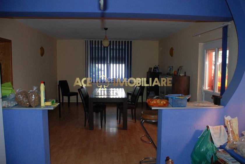 Casa 6 Camere de vanzare | Ilfov | Rosu | Gradina | Curte proprie - 4