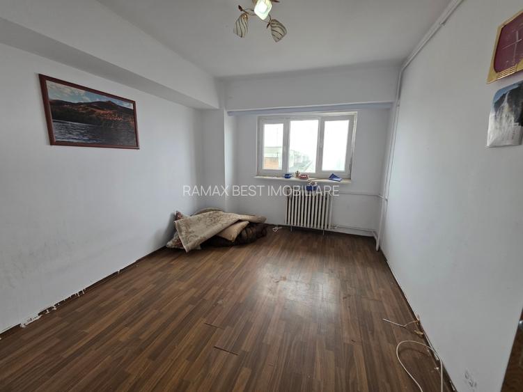 Berceni, pe B-ul Obregia, stradal, bloc reabilitat, pasajul Europa Unita - 13