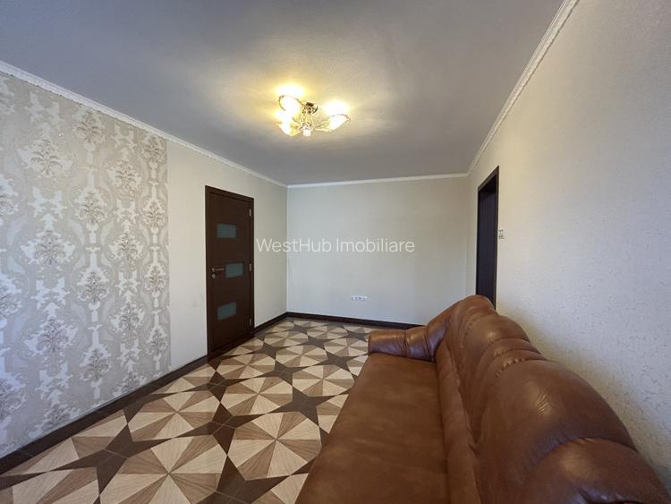 Apartament 2 camere, semidecomandat, etajul 1, zona Sagului - 4