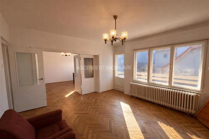 Nivel in  vila, 4 camere, cu garaj, curte proprie, Central, Brasov - 4