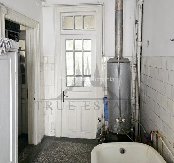 Apartament 5 camere, Piața Constituției - 8