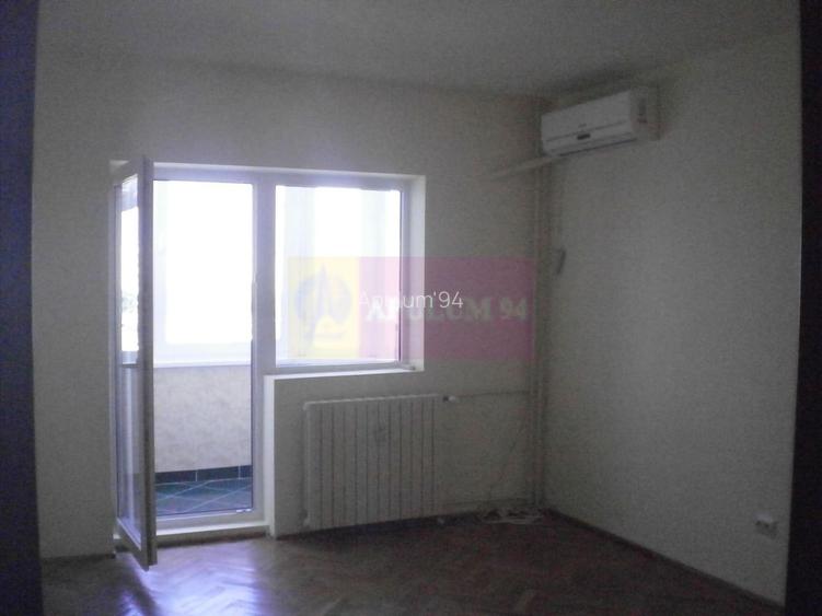 Apartament 3 camere pe bd Decebal - 5