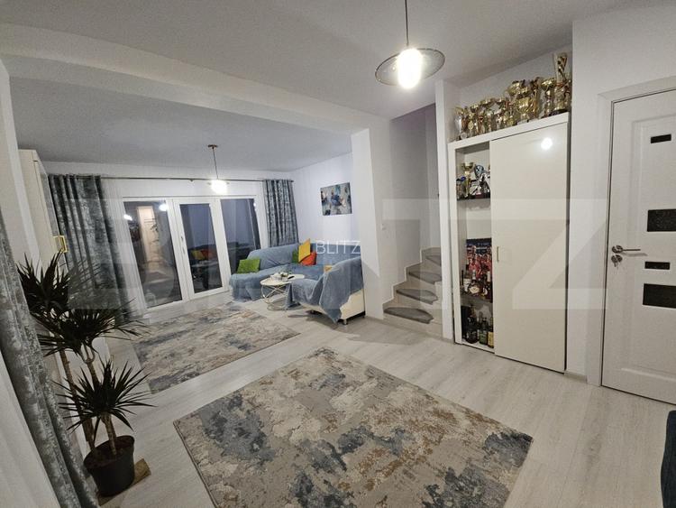 Casa de lux tip duplex cu 3 camere in zona Rediu - 2