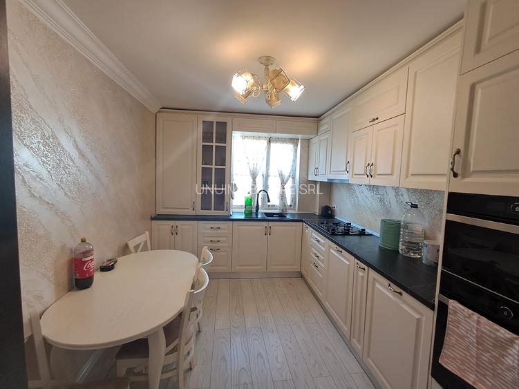 Apartament 4 camere Zona Primarie - Cinema Balada - etaj 3/3 - 100 mp - 26