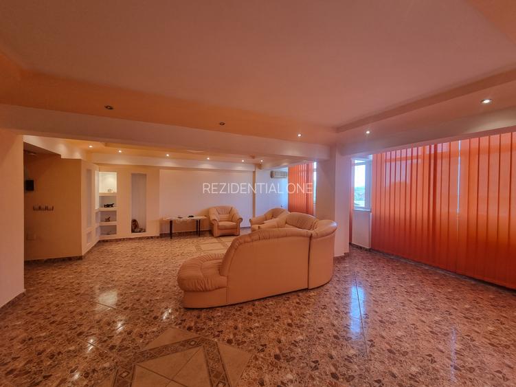 Apartament-spectacol/ 101 mp utili/ living de 54 mp! Unic în Bacău! - 3