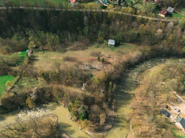 Casa si teren intravilan Tarcau - 52