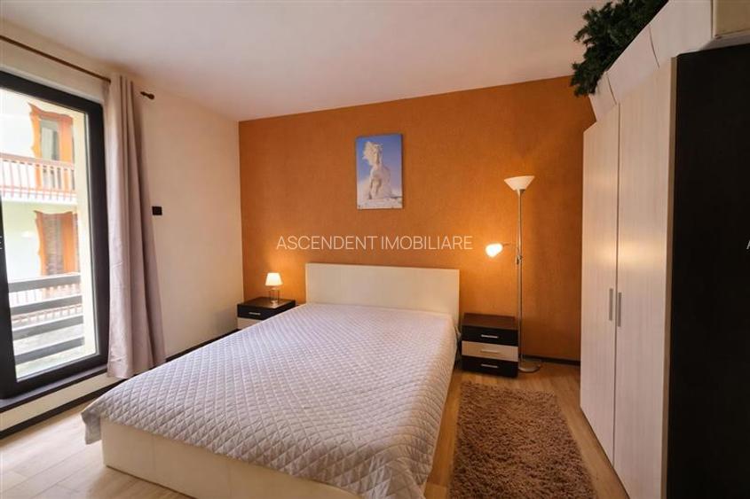 In ambientul statiunii Poiana Brasov,etaj1, 2bai,terasa la 360 grade,parcare asi - 7