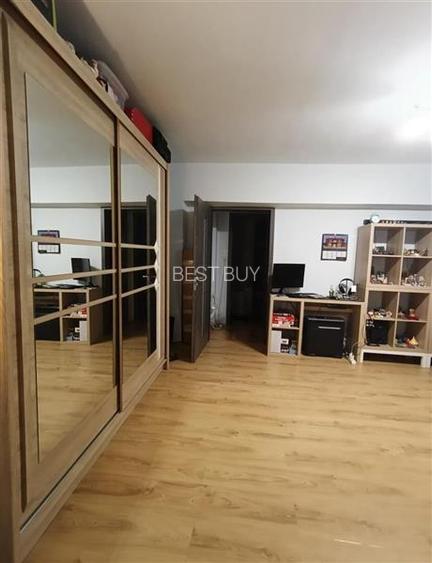 PANDURI, ION URDAREANU, 52 MP PARTER/8 BLOC 1989 - 2