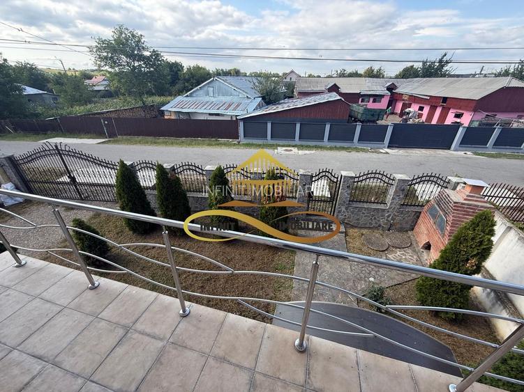 Casa de vanzare in Bacau Saucesti spatioasă cu etaj separat - 22