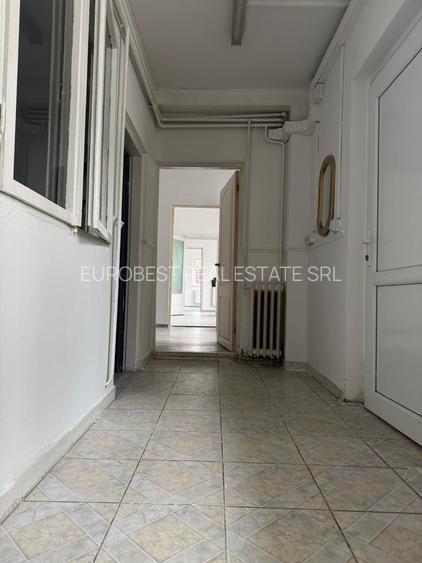 Rahova, Amurgului, casa pe parter, teren 266 mp, 90 mp construiti, 3 camere, - 9