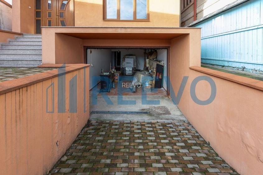 Vilă modernă în Cartierul CFR, cu mansardă și garaj - 22