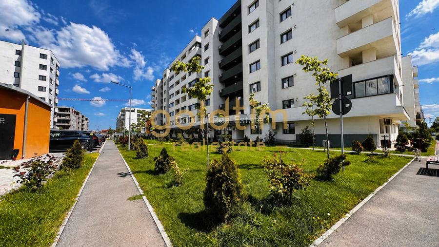 LUX / MOBILAT UTILAT / BALCON GENEROS / LOC DE PARCARE - 26