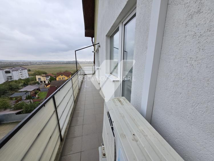 Apartament tip mansarda 3 camere de vanzare Zona Strand - 9