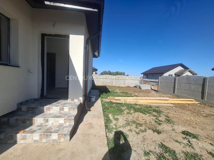 Casă individuală cu 3 camere, la cheie, într-o zonă liniștită - 3