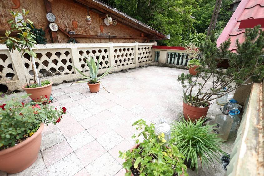 Casa de vanzare in Resita, zona muncitoresc - 7