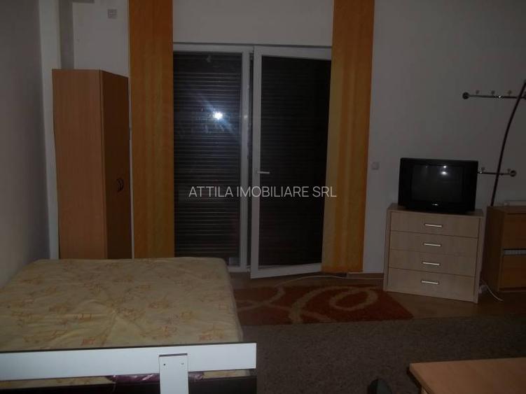 Gara de Nord o camera 300 euro - 3