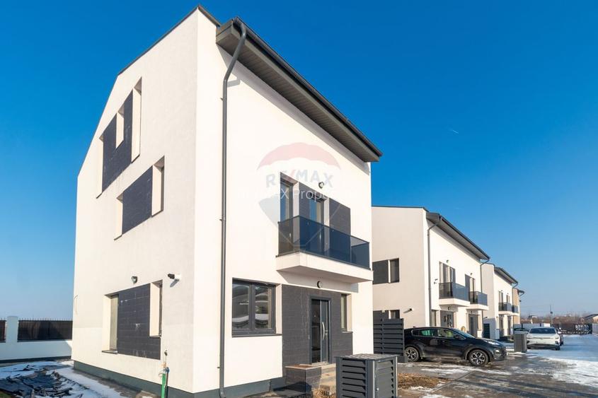 Vanzare Vila cu 5 camere finisat modern in Otopeni - Odai - 20