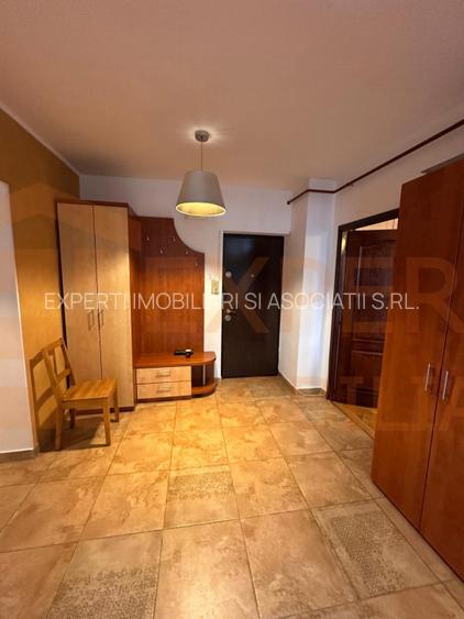 Apartament 3 camere de inchiriat, in zona Centrala -  vedere catre Blvd Mircea - 10