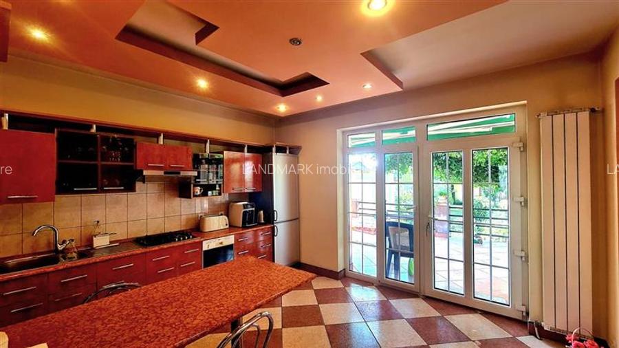 Vila generoasa, 4 dormitoare, piscina, garaj dublu, zona Girocului - 8