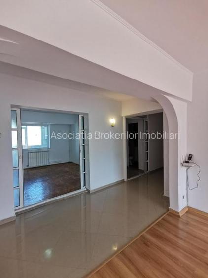 Bd. Decebal - Apartament 4 camere dec 1990 - 3