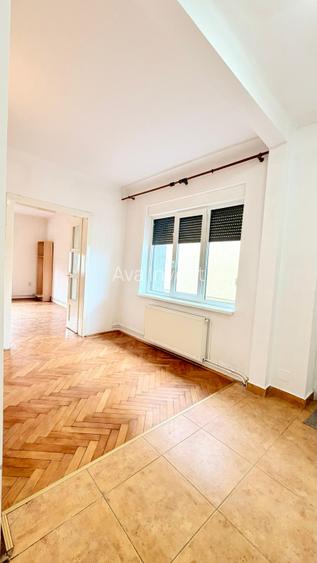 Apartament spațios în vilă, Andrei Mureșanu, ideal locuință sau birou - 9
