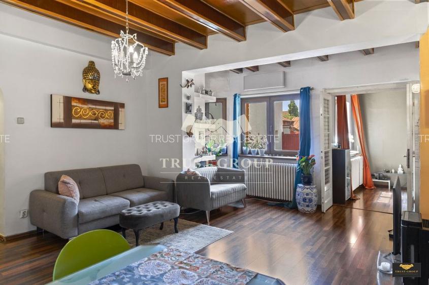 Casa impresionanta | 12 camere | Curte individuala | 4 locuri de parcare - 4
