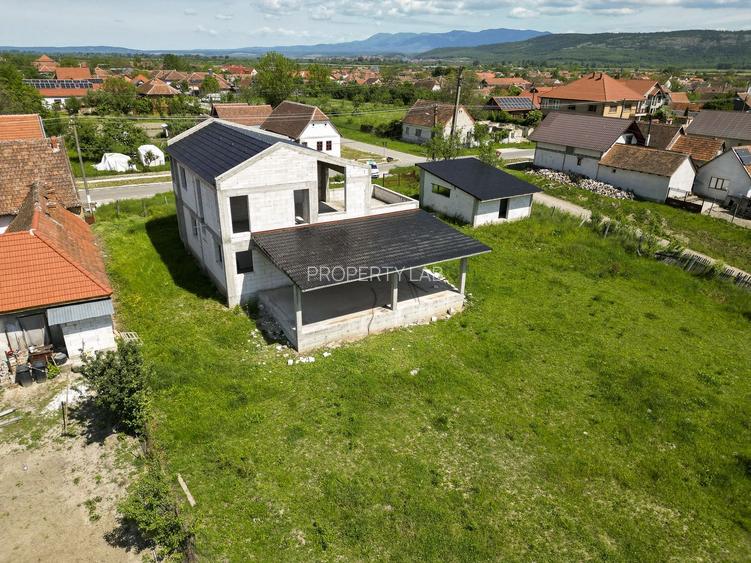 Casă la roșu din BCA de vânzare în Județul Arad - 12