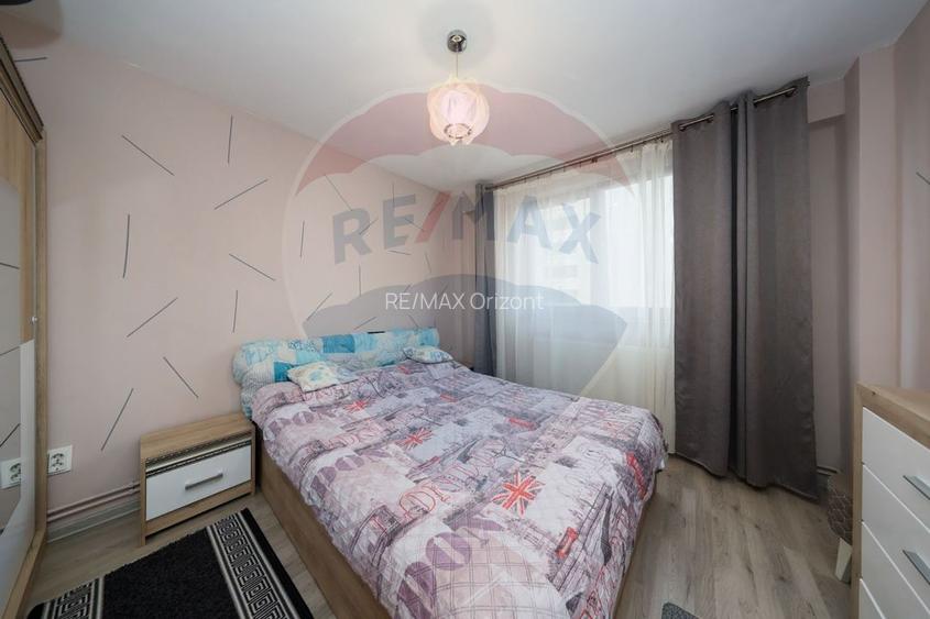 Apartament cu 3 camere de vânzare în zona Vlahuta - 13