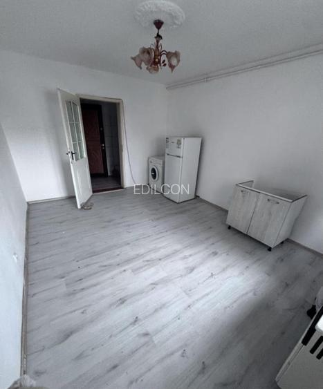 Garsoniera etaj 1 in zona Compa - 2