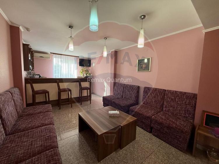De închiriat Hotel 24 de camere si 3 apartamente, Calea Clujului - 8