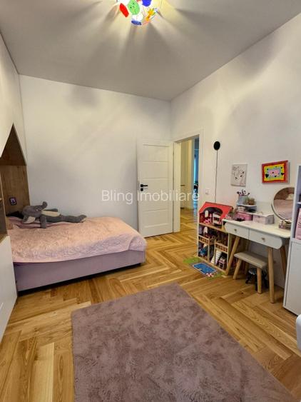 Apartament cu 4 camere, 105 mp, terasa de 50 mp, zona Teilor - 11