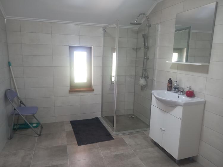 Casa noua cu etaj in Dobosari
