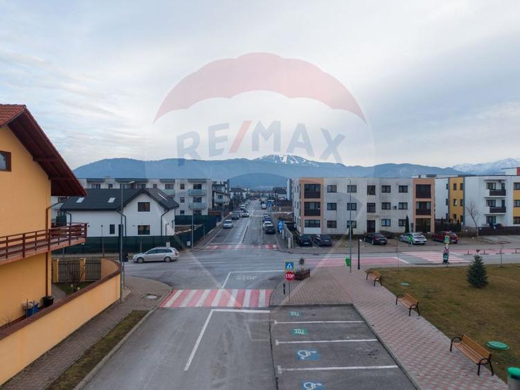 Apartament cu 2 camere,terasa si loc de parcare in Ghimbav