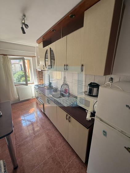 Apartament 2 camere , mobilat/utilat - zona Racadau