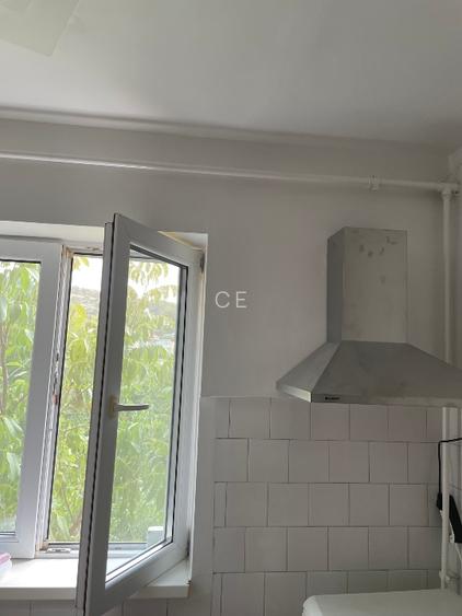 Proprietar, inchiriez apt 2 camere, et 2 - 3