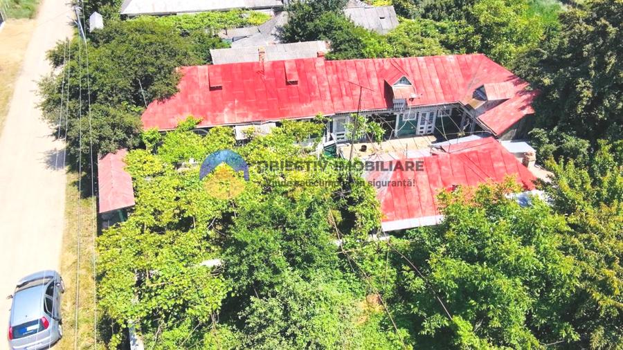 CASĂ cu teren 1614 mp SLOBOZIA, langa orasul ROZNOV. - 2