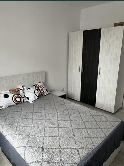 Inchiriez apartament Militari Residence LUX