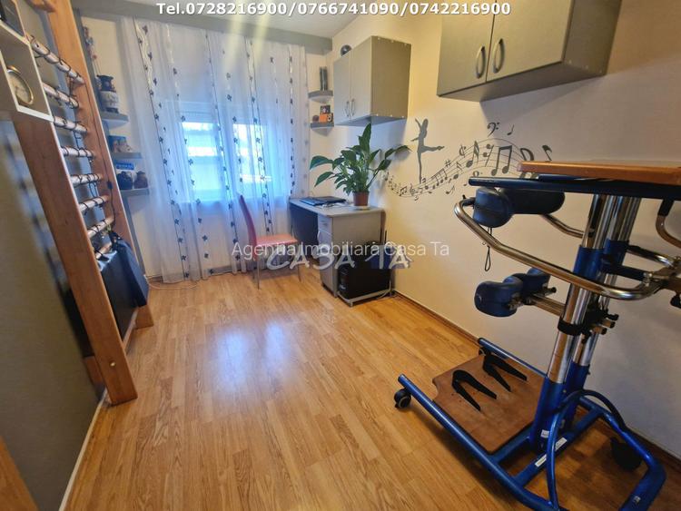 Apartament 4 camere, situat in Targu Jiu, Str.23 August  - 9