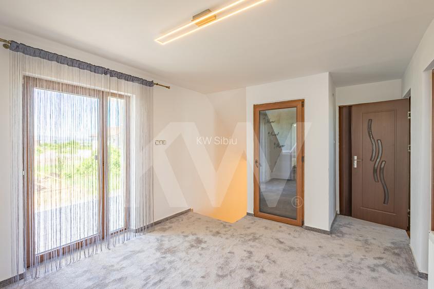 Casă individuală în Veterani, curte liberă 400 mp, zonă foarte căutată! - 12
