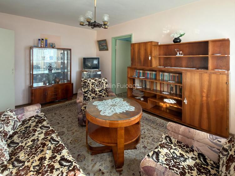 Apartament 2 camere, 48 mp, balcon închis, etaj 3/4, Cornișa – lângă Școala 10 - 3