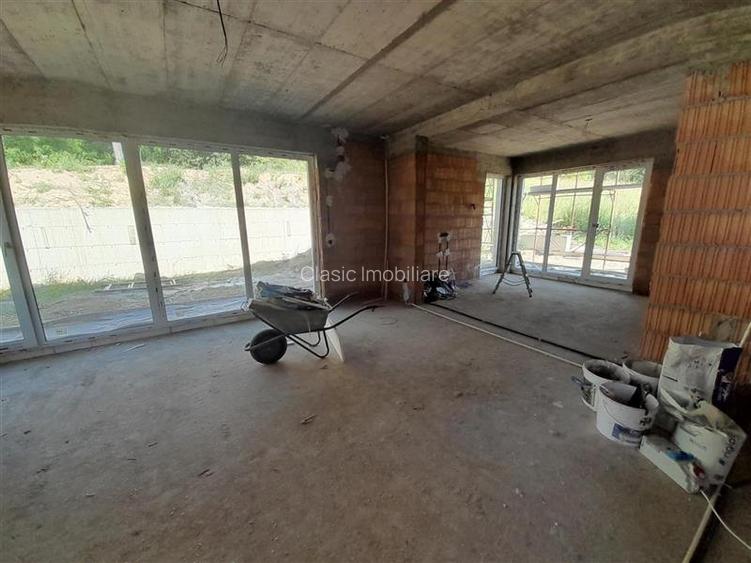 Vanzare casa individuala alipita prin garaj Feleacu zona Valea Manastirii, Cluj- - 11