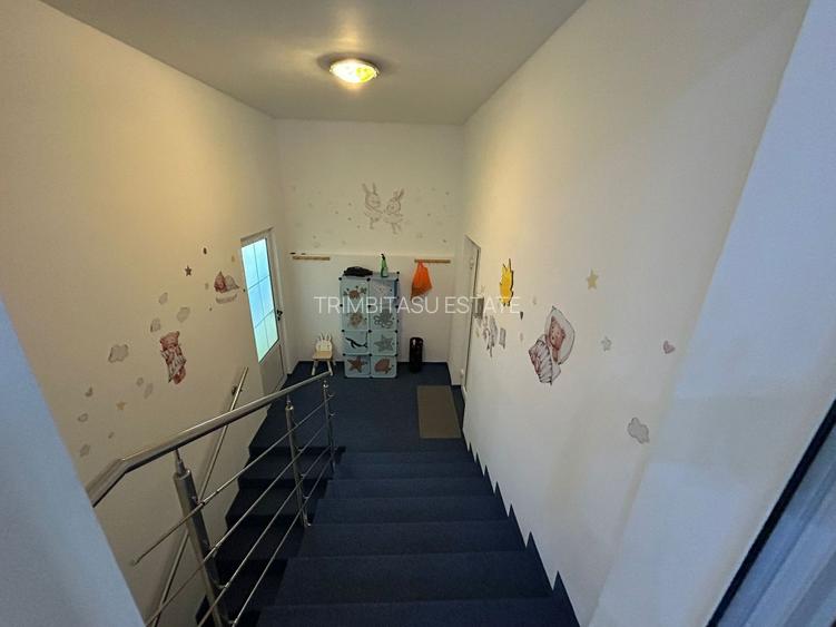 Casa individuala de inchiriat | 300 mp utili - 1000 teren - 14