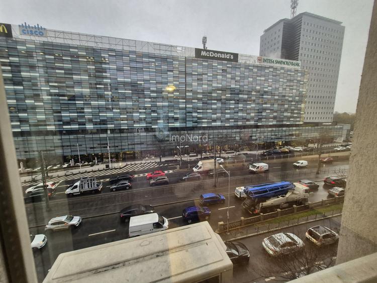 2 camere decomandat,et.4, Piata Victoriei, vis-a-vis America House - 5