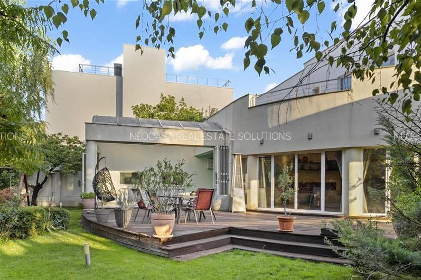 Vila de lux in apropiere de Cambridge School | Curte superba - 6