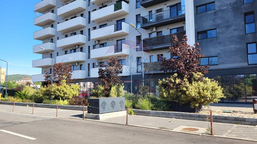 Spațiu comercial vânzare inchiriere 117 - 370 mp Marasti. Comision 0% - 13