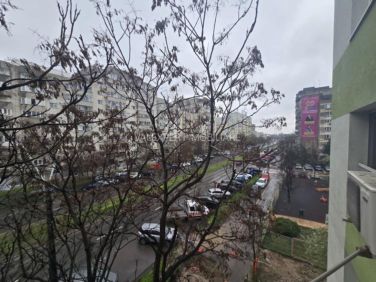 Calea 13 Septembrie,2 cam,et.3,decomandat, supraf 64mp, centrala proprie. - 18